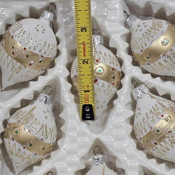 8 Vintage Commodore Hand Decorated In Romania Glass Christmas Ornaments - Picture 6 of 12